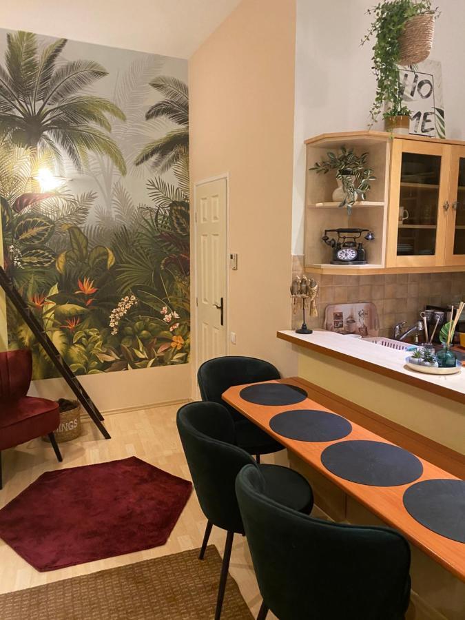 Jungle Story Apartment By Millenaris Park With Free Parking Budapest Ngoại thất bức ảnh